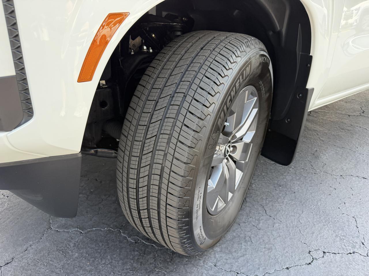 Nissan Frontier Crew Cab 4x2 SV 2025