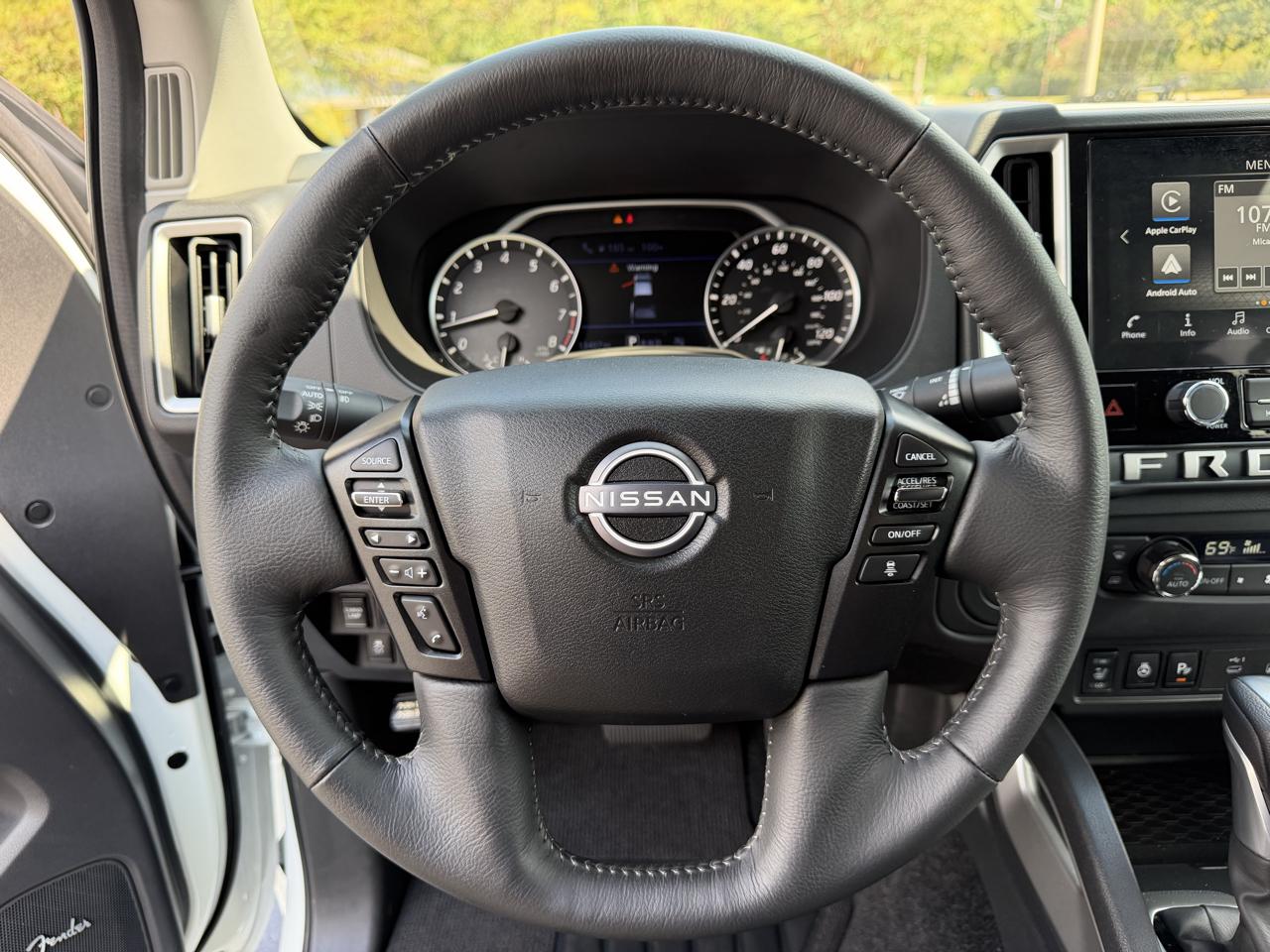 Nissan Frontier Crew Cab 4x2 SV 2025