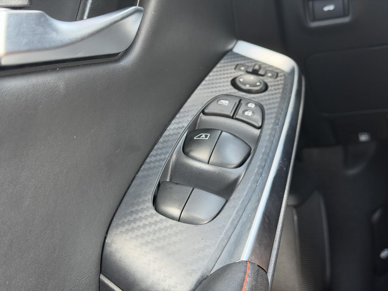 Nissan Sentra SR CVT 2025