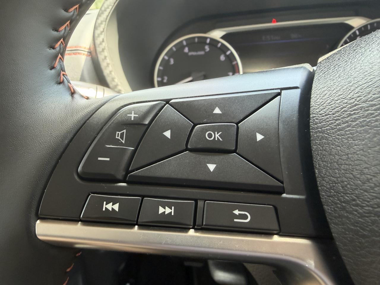 Nissan Sentra SR CVT 2025
