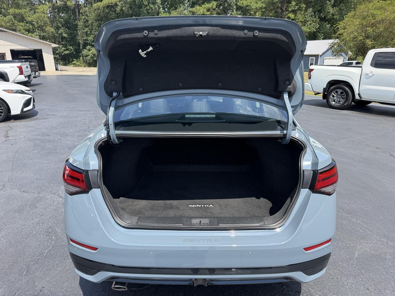 Nissan Sentra SR CVT 2025