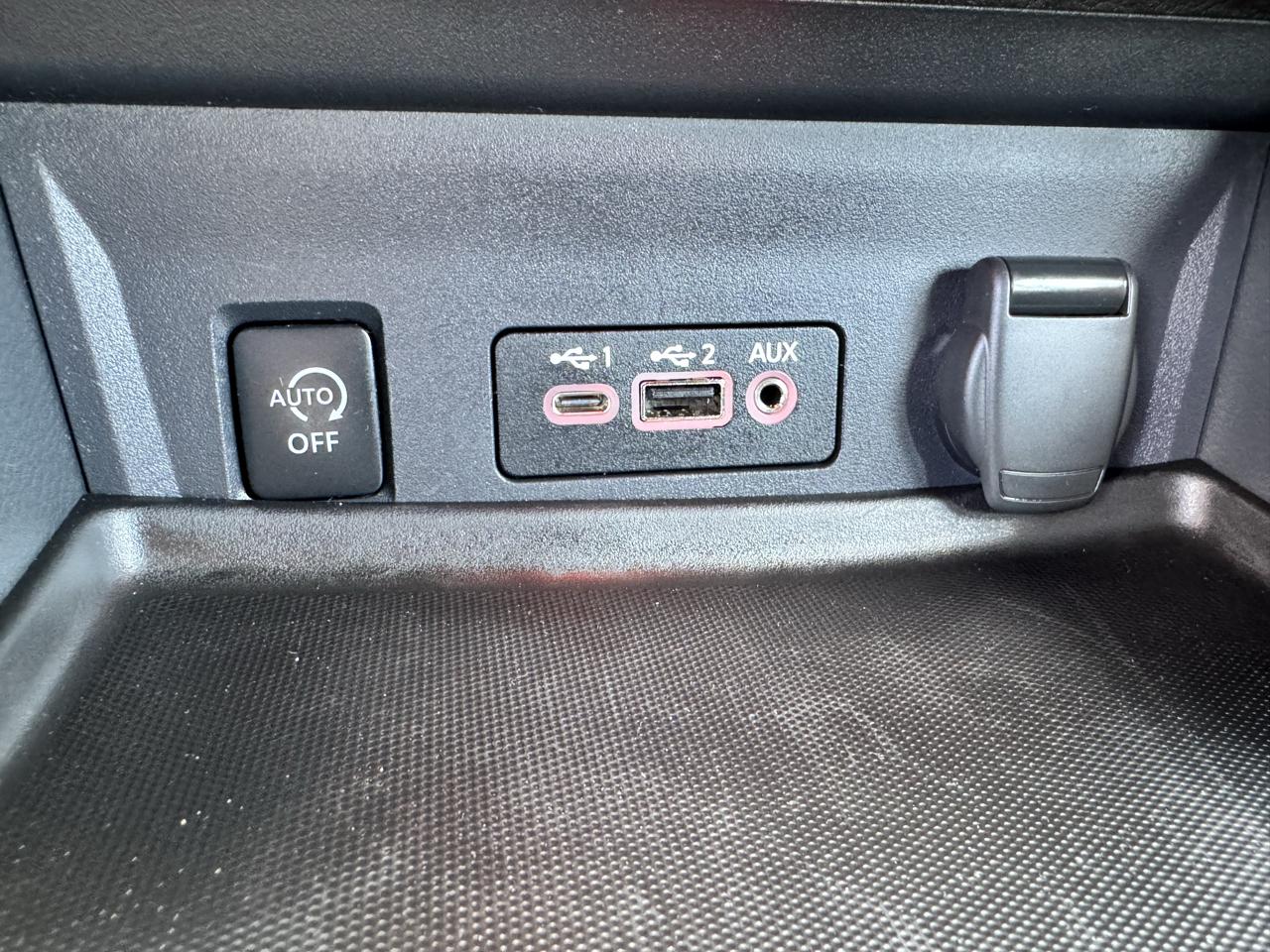 Nissan Sentra SR CVT 2025