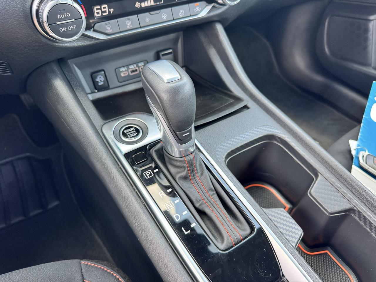 Nissan Sentra SR CVT 2025