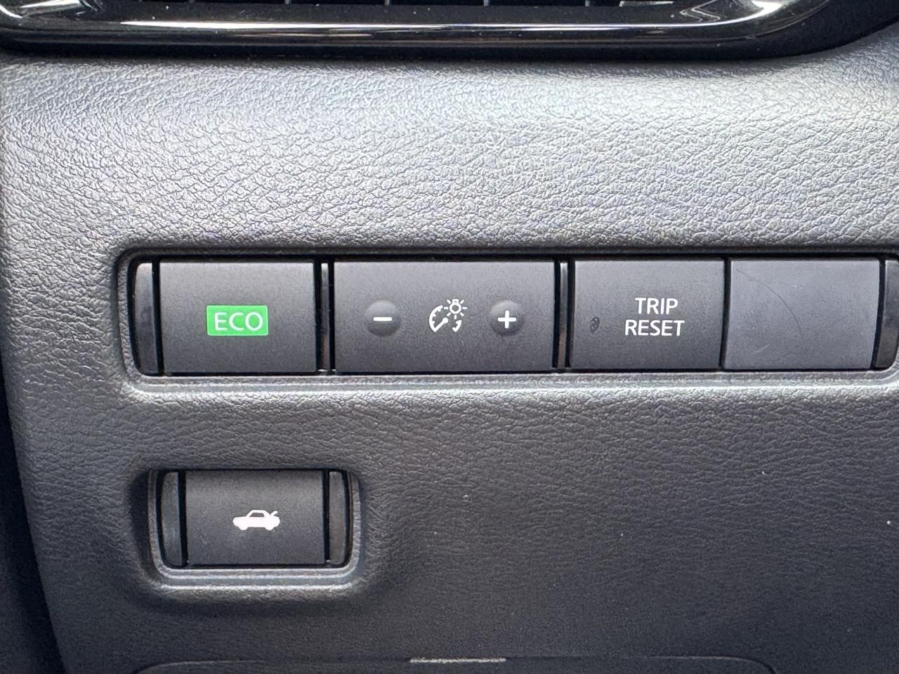 Nissan Sentra SR CVT 2025