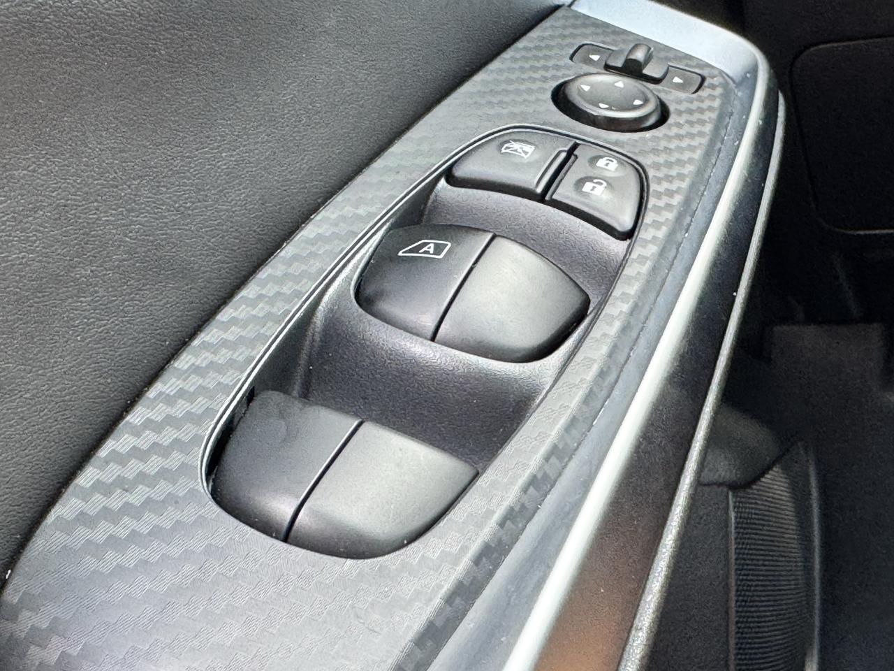 Nissan Sentra SR CVT 2025