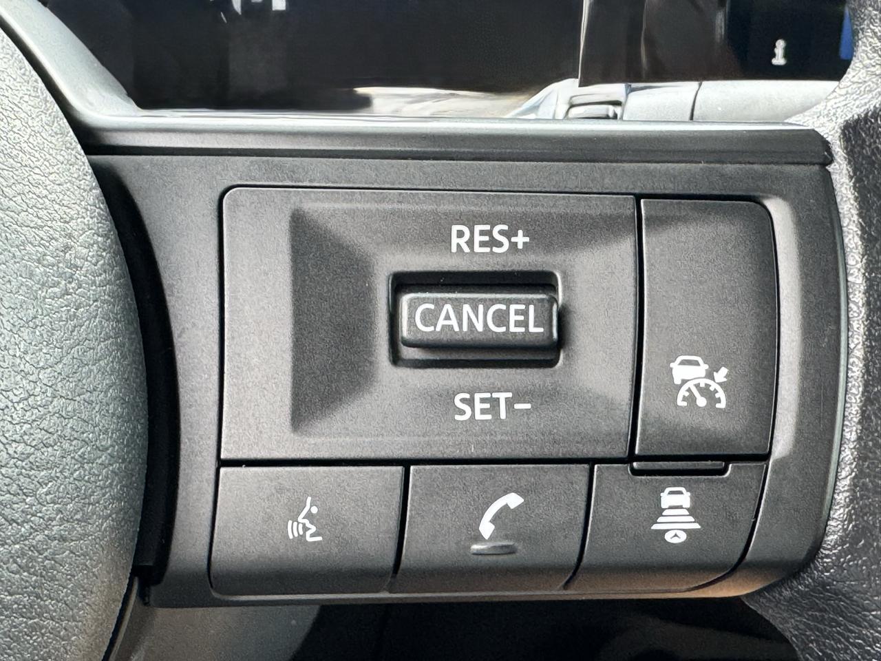Nissan Kicks SV FWD 2025