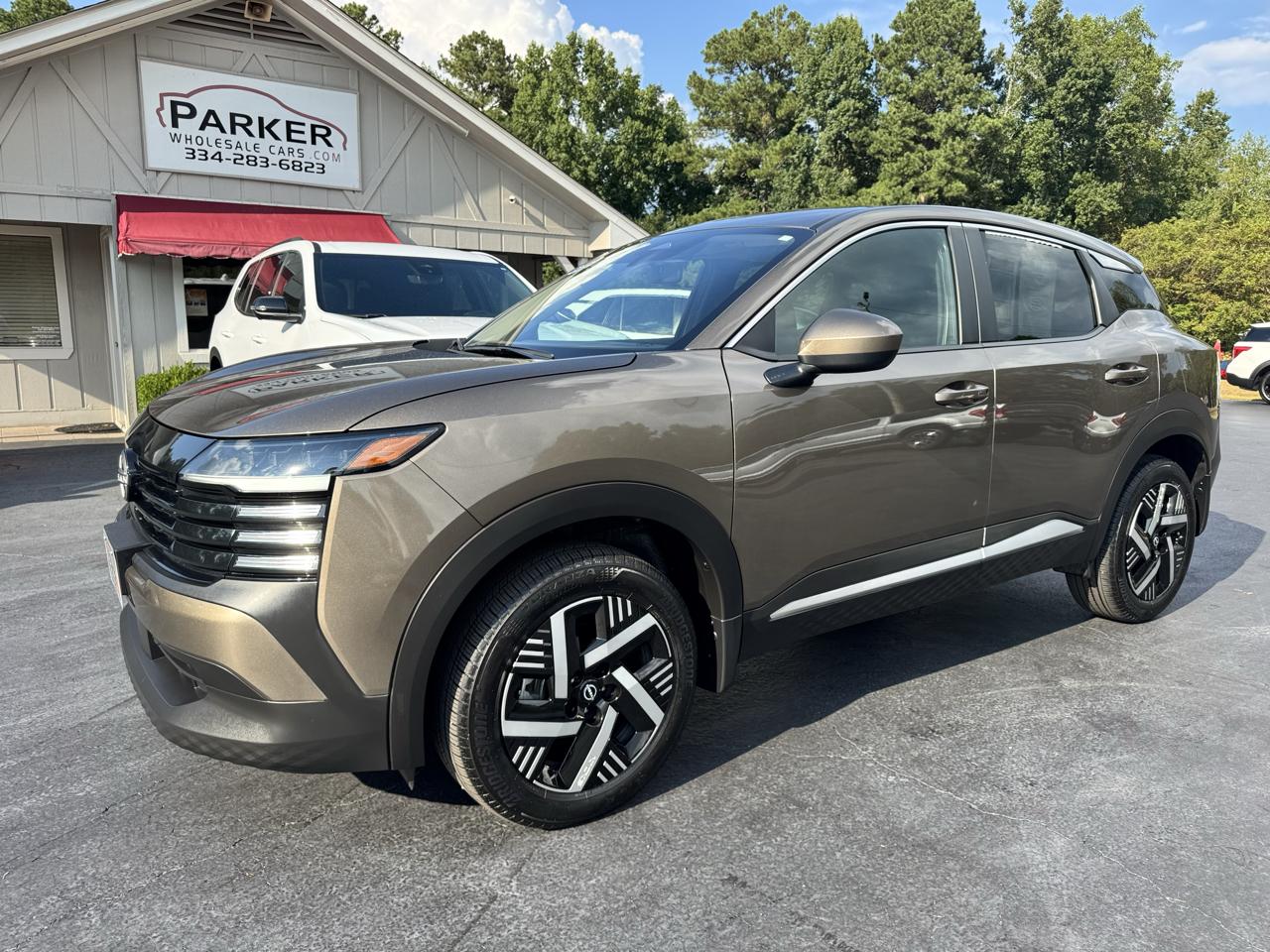 Nissan Kicks SV FWD 2025