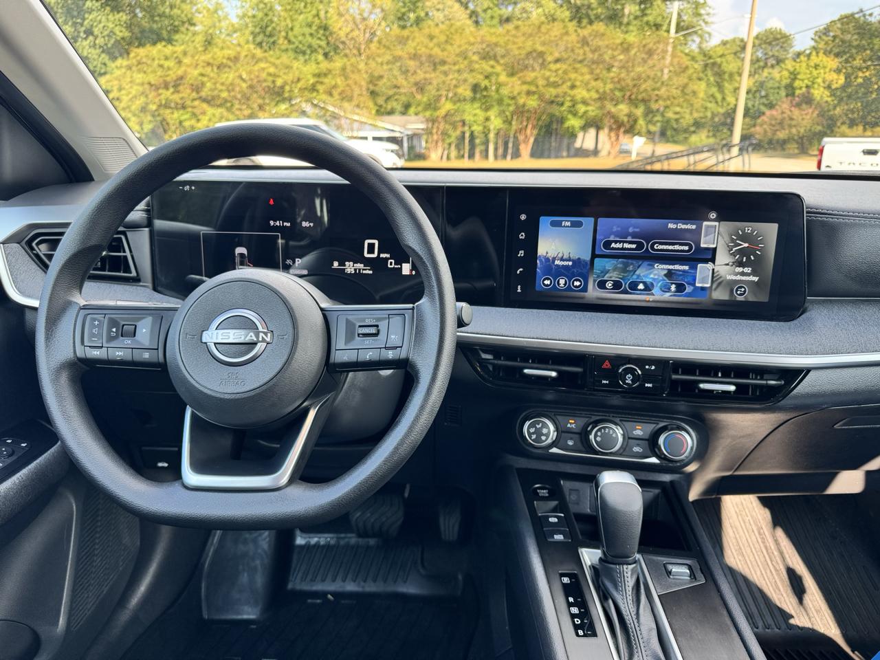 Nissan Kicks SV FWD 2025