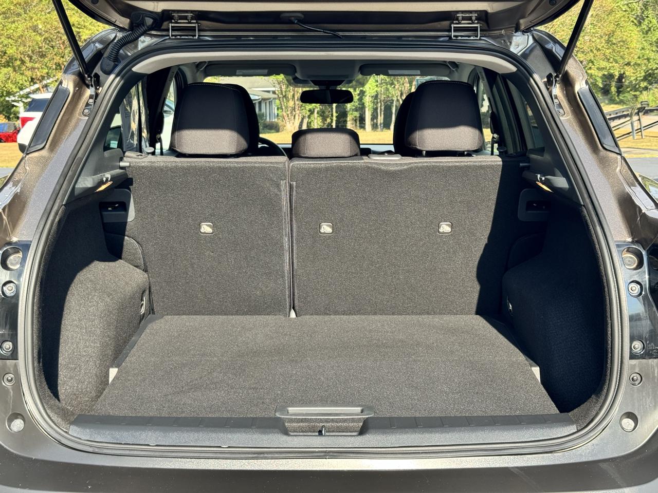 Nissan Kicks SV FWD 2025