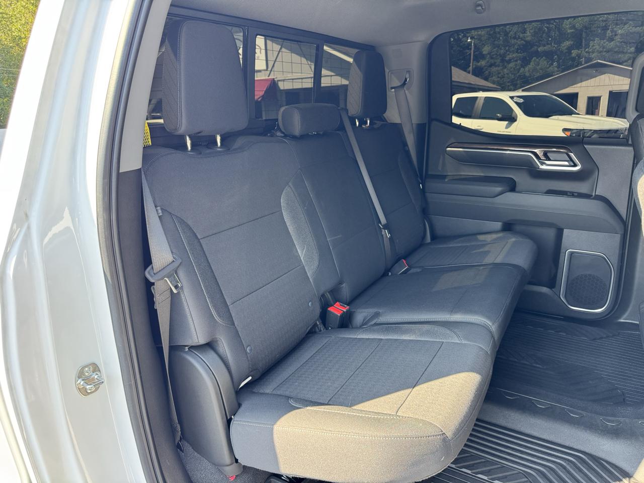 Chevrolet Silverado 1500 4WD Crew Cab 147" RST 2026