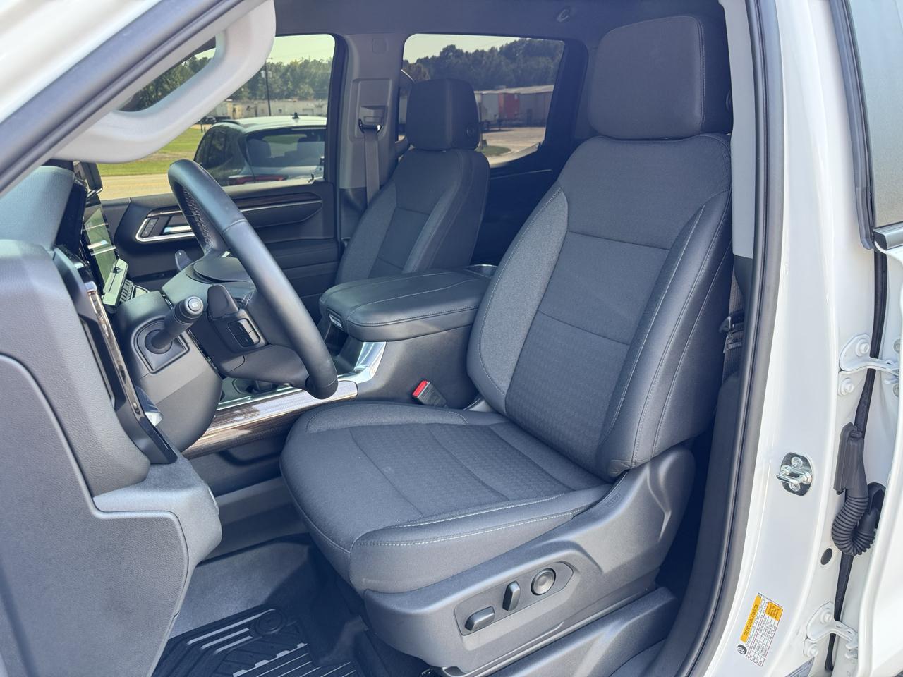 Chevrolet Silverado 1500 4WD Crew Cab 147" RST 2026