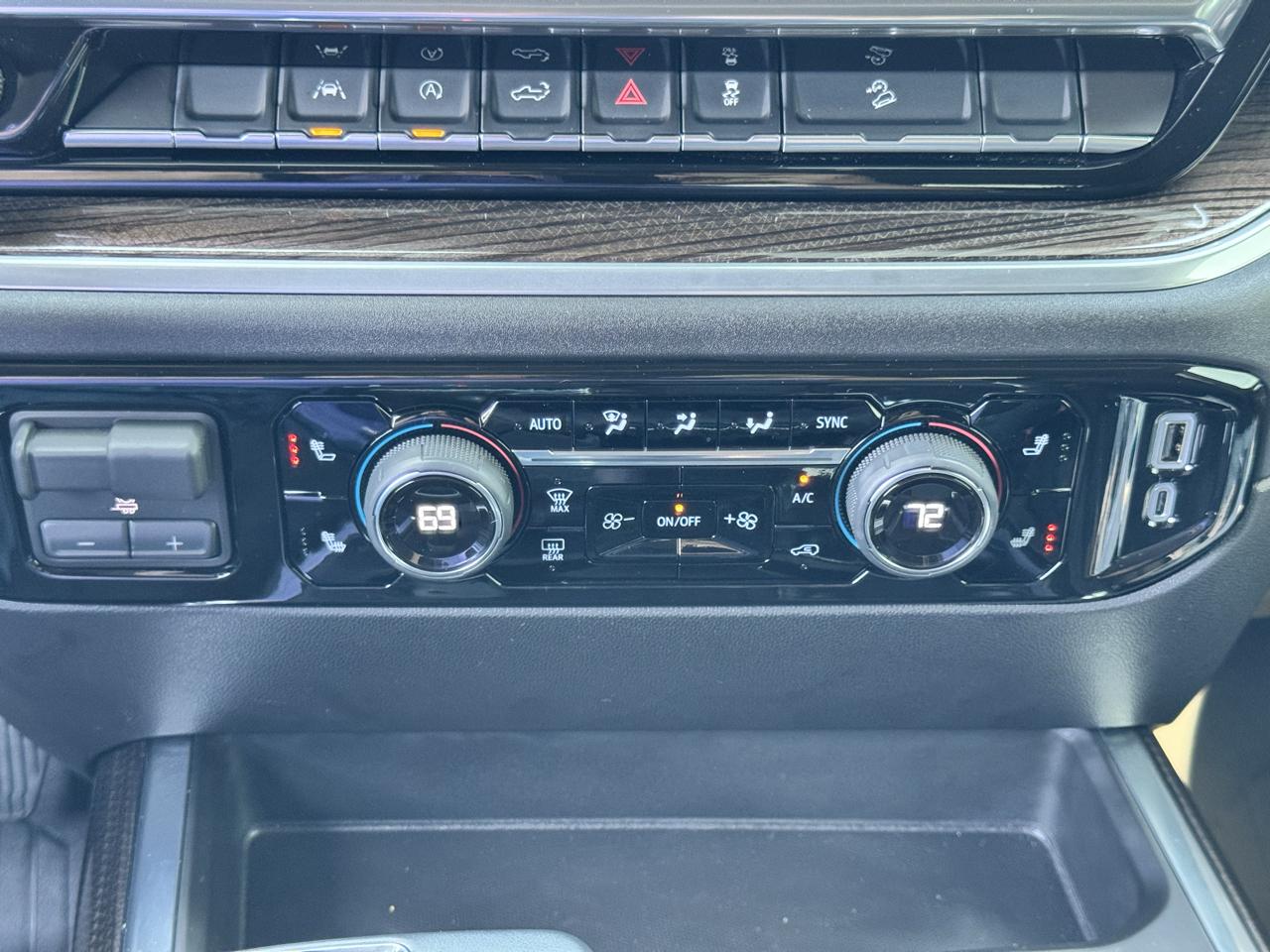 Chevrolet Silverado 1500 4WD Crew Cab 147" RST 2026