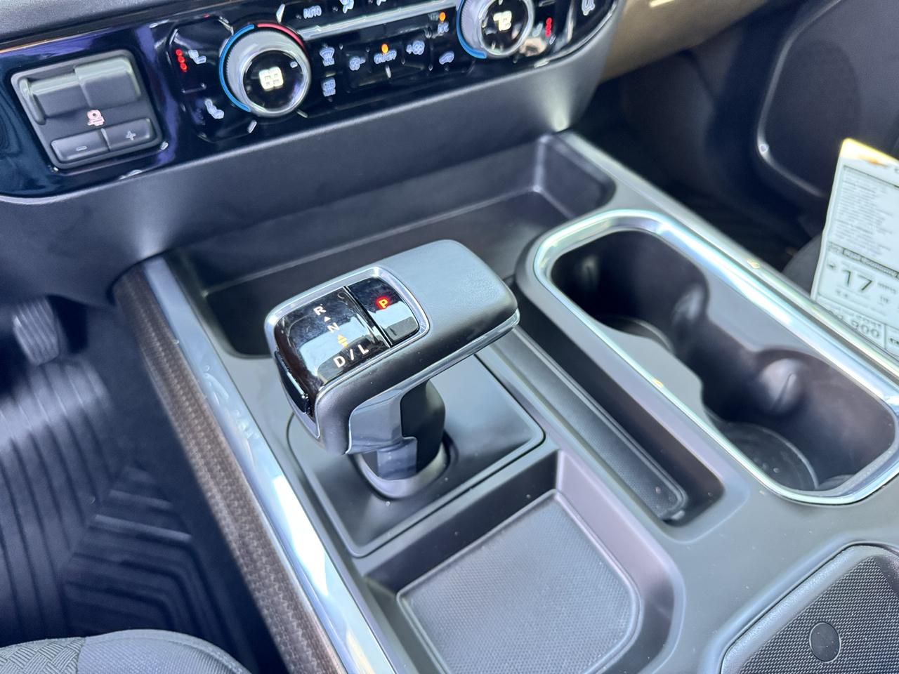 Chevrolet Silverado 1500 4WD Crew Cab 147" RST 2026