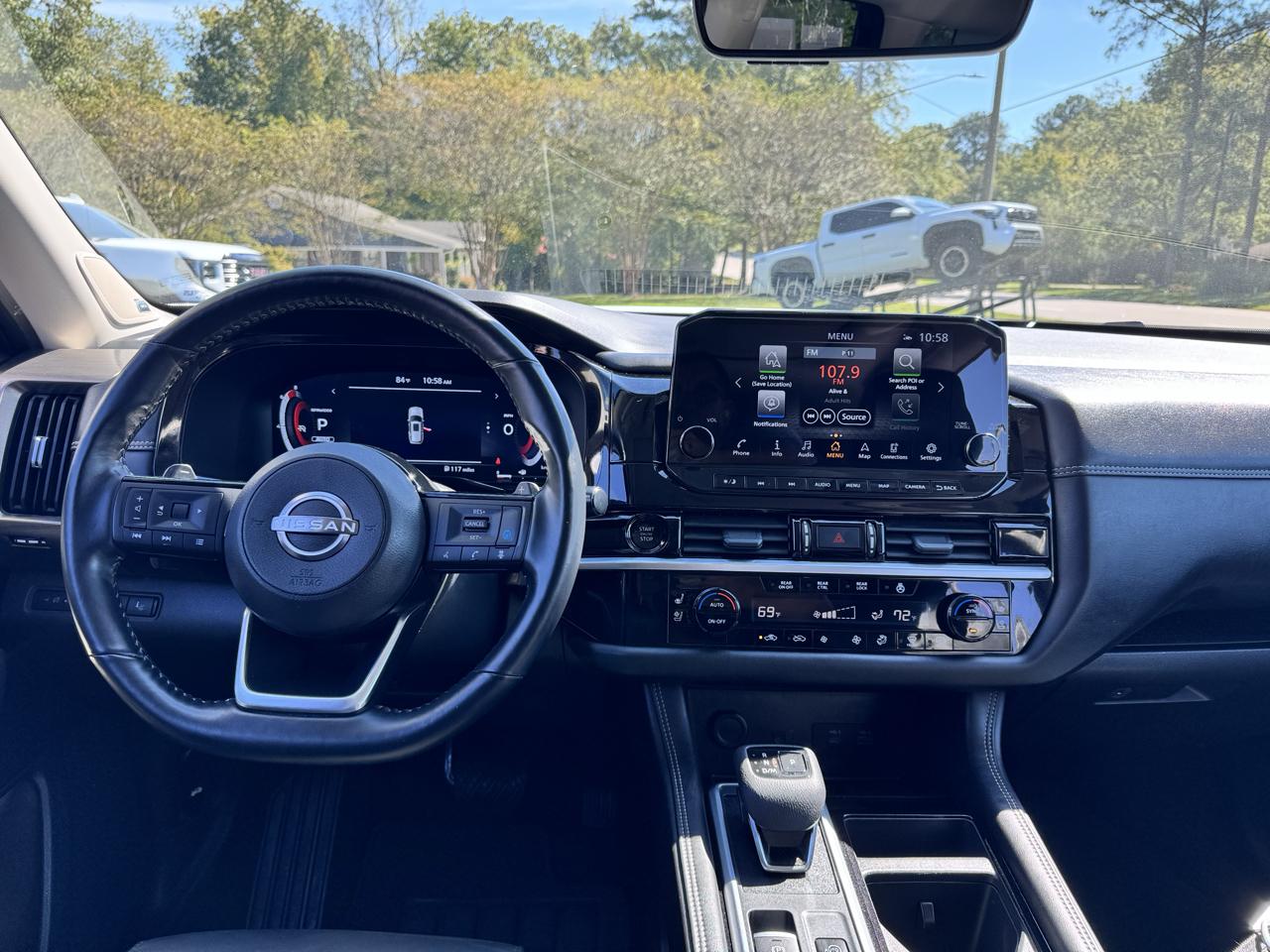 Nissan Pathfinder Platinum 4WD 2025