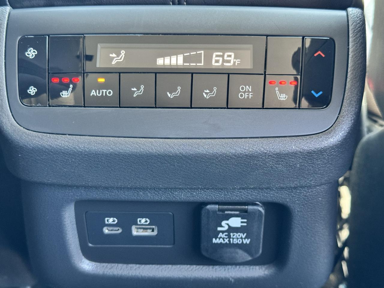 Nissan Pathfinder Platinum 4WD 2025