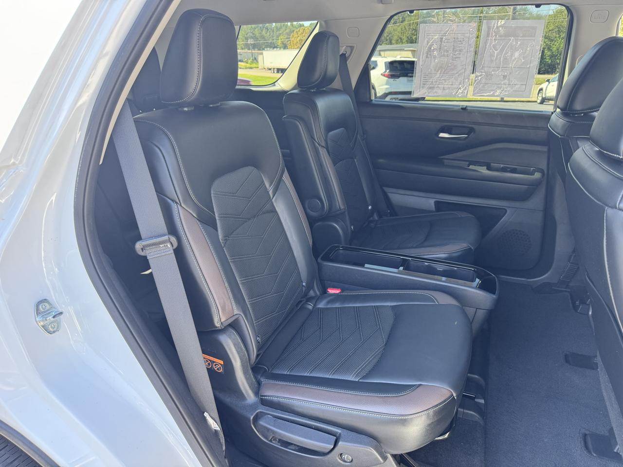 Nissan Pathfinder Platinum 4WD 2025