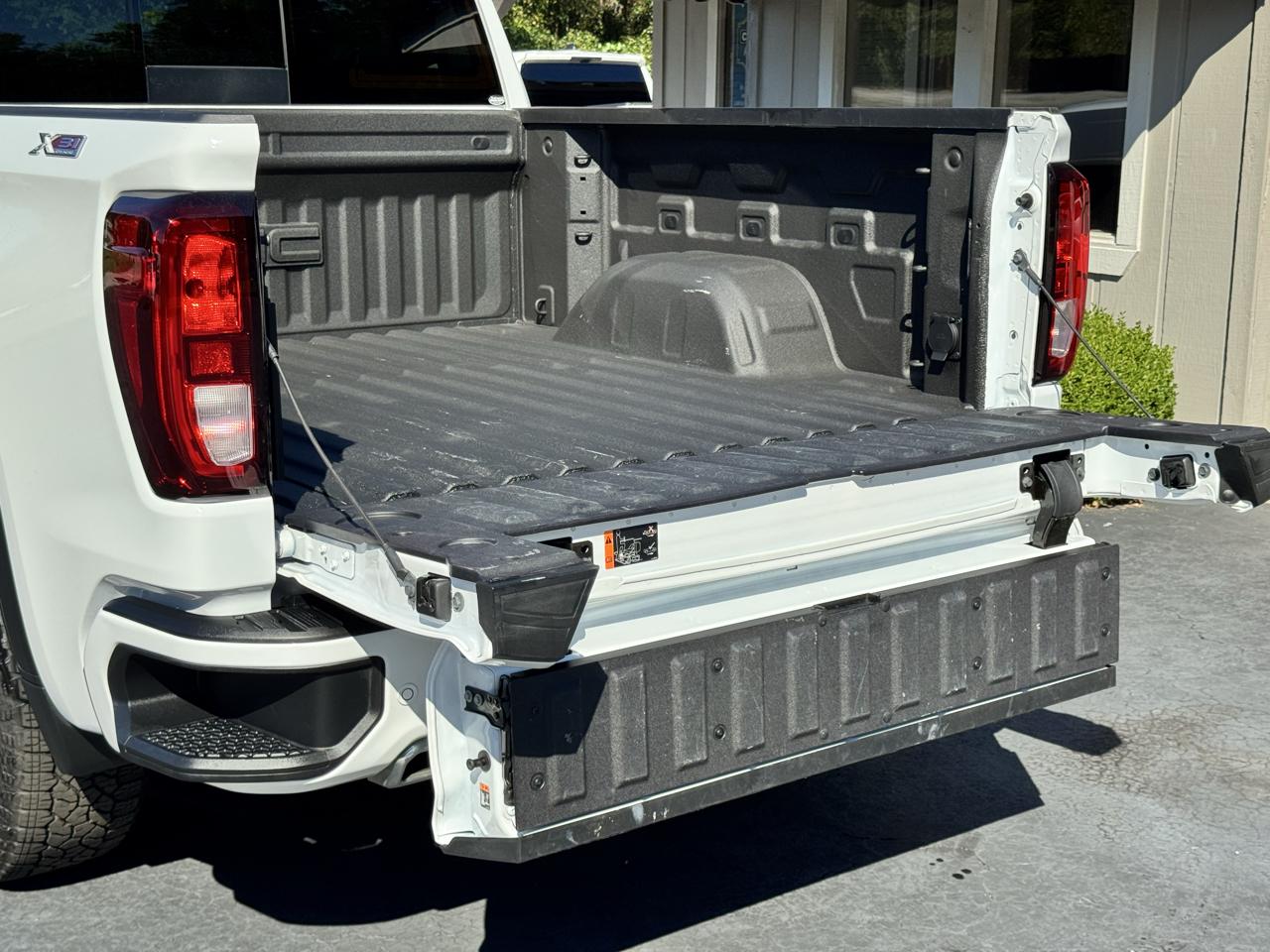 GMC Sierra 1500 4WD Crew Cab 147" Elevation 2026