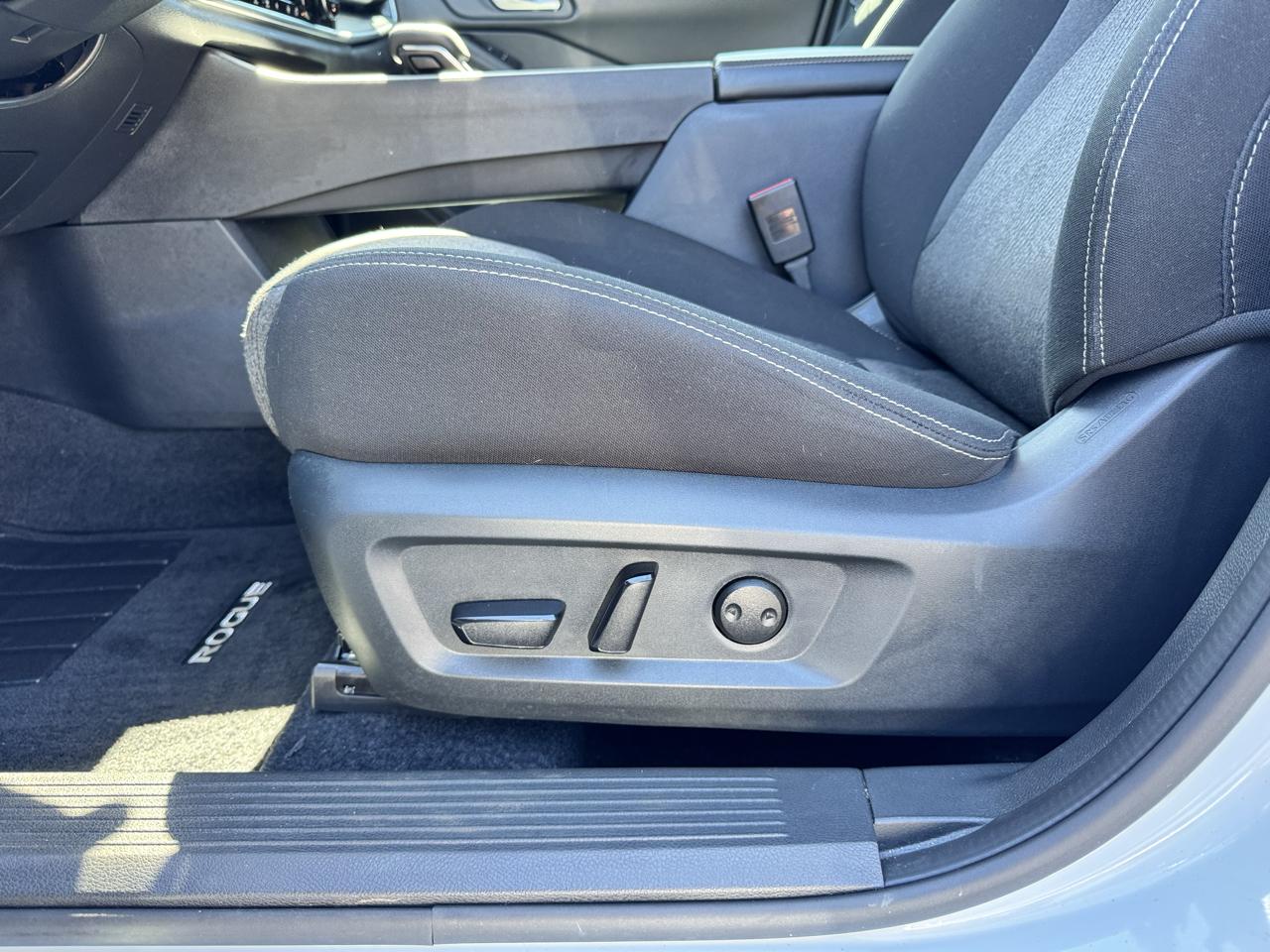 Nissan Rogue FWD SV 2025