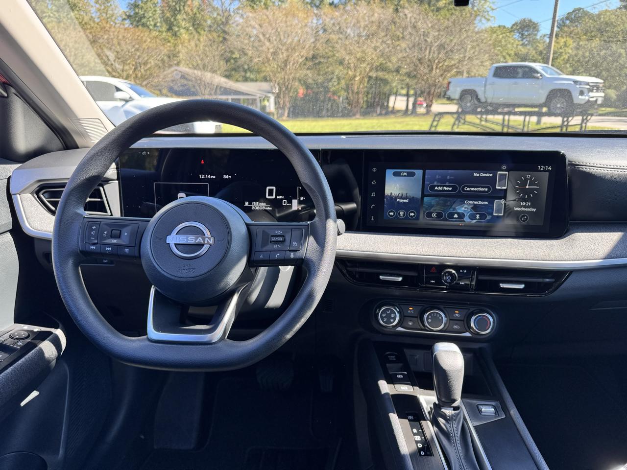 Nissan Kicks SV FWD 2025