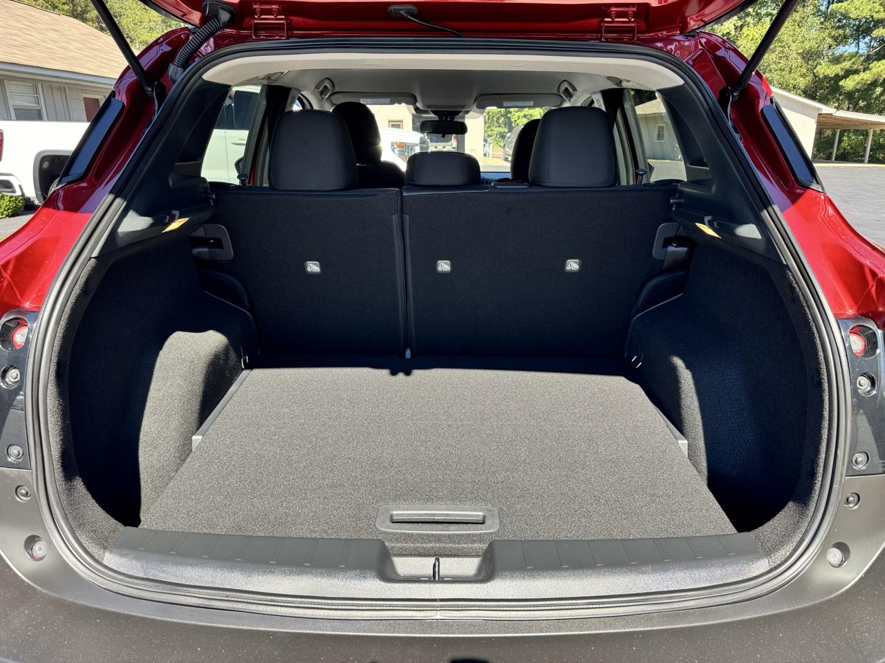 Nissan Kicks SV FWD 2025