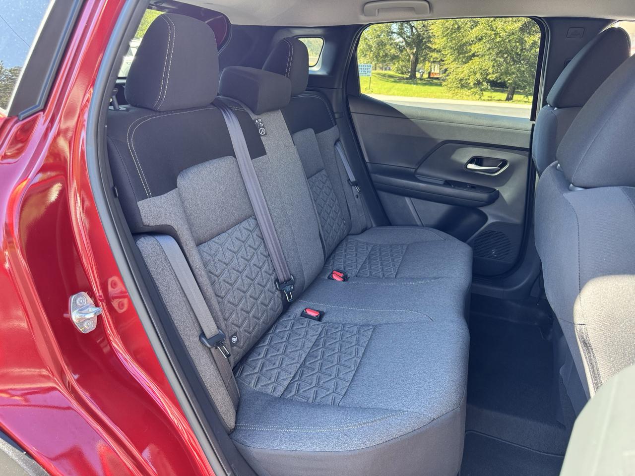 Nissan Kicks SV FWD 2025