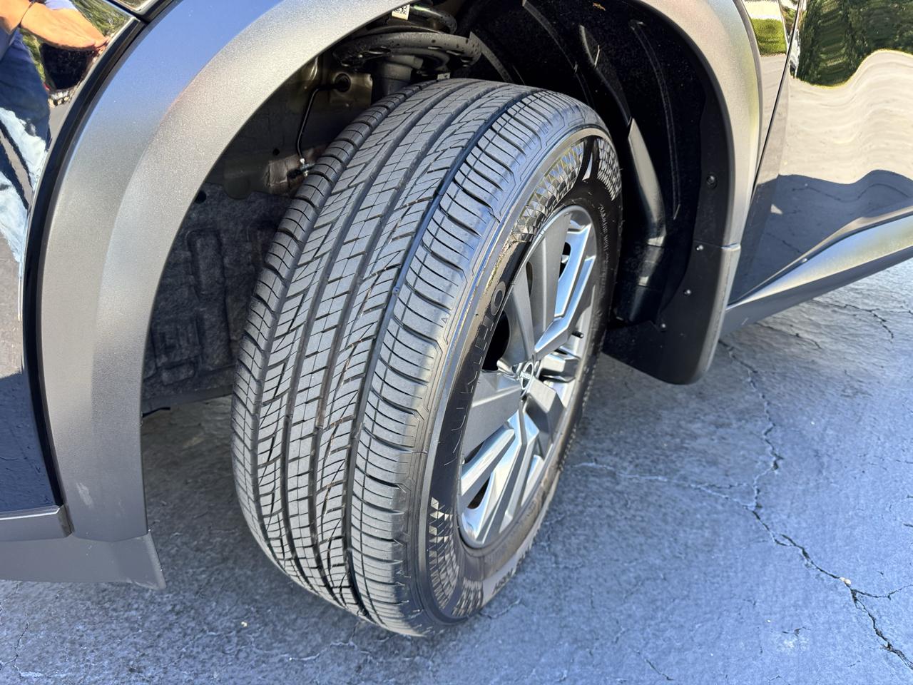 Nissan Pathfinder SV 2WD 2025