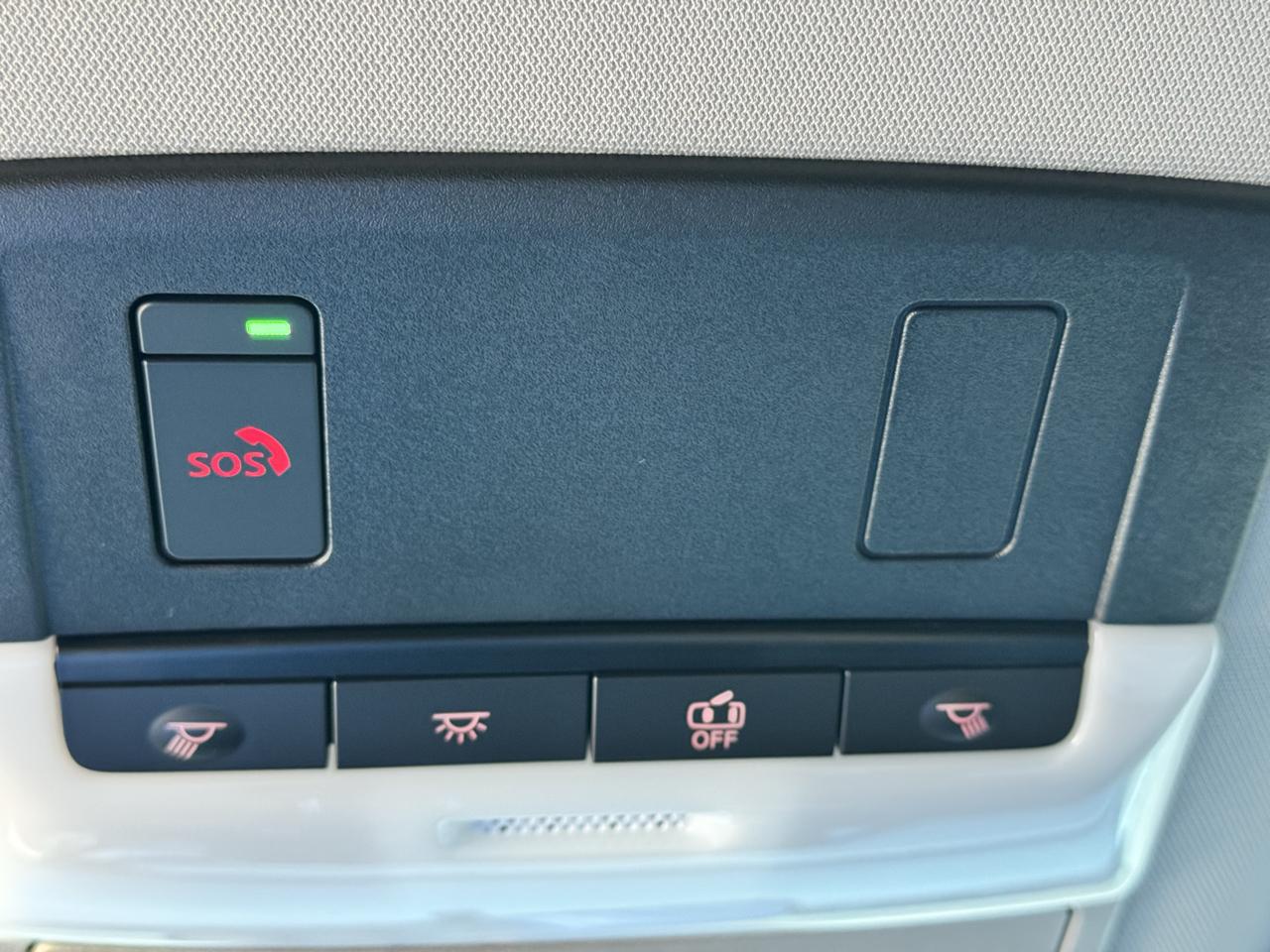 Nissan Pathfinder SV 2WD 2025