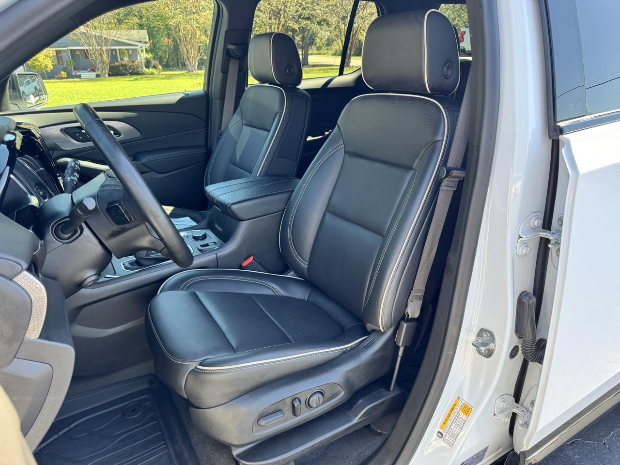 Chevrolet Traverse FWD 4dr Premier 2023