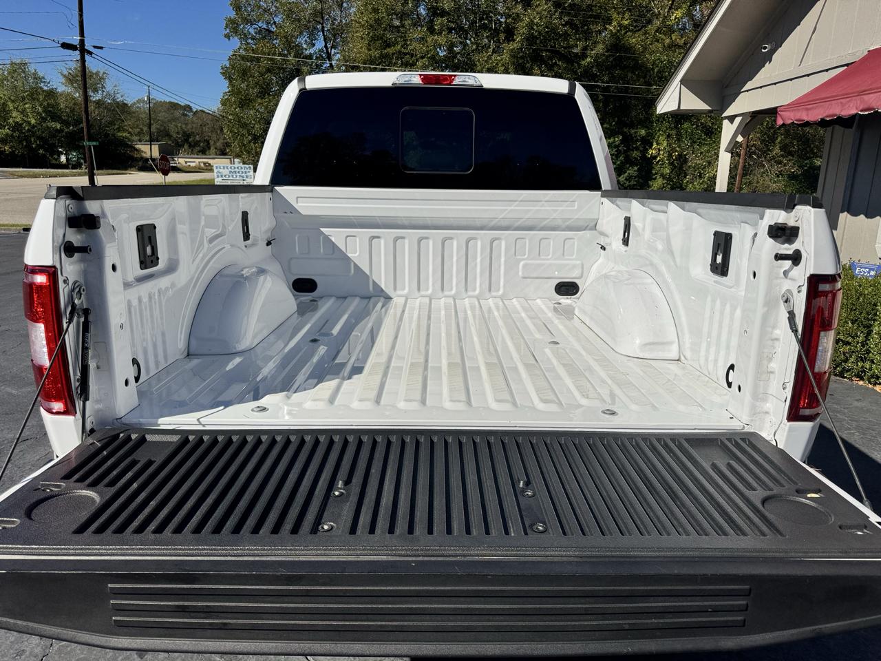 Ford F-150 XLT 2WD SuperCrew 5.5' Box 2020