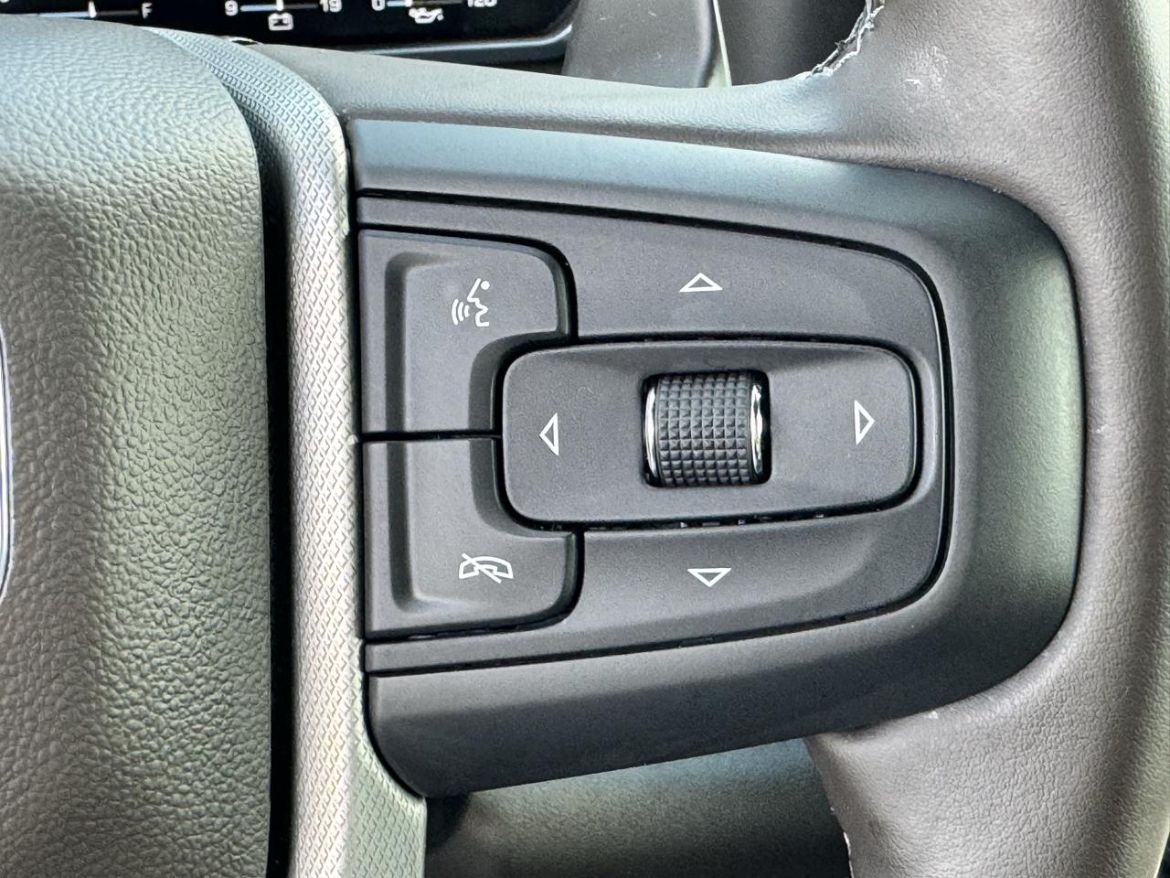 GMC Sierra 1500 4WD Crew Cab 147" Denali 2026