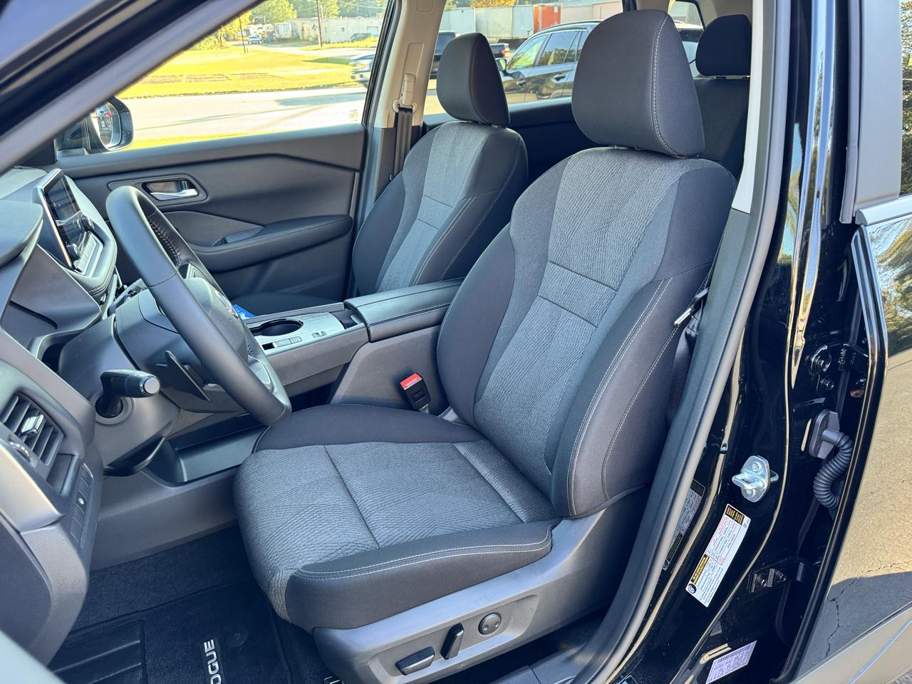 Nissan Rogue 2026.5 FWD SV 2026