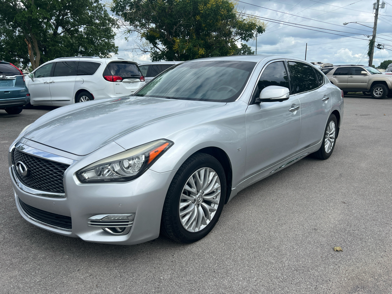 Infiniti Q70 4dr Sdn V6 RWD 2016