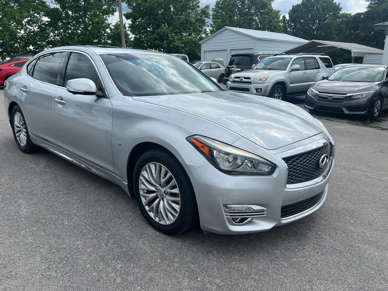 Infiniti Q70 4dr Sdn V6 RWD 2016