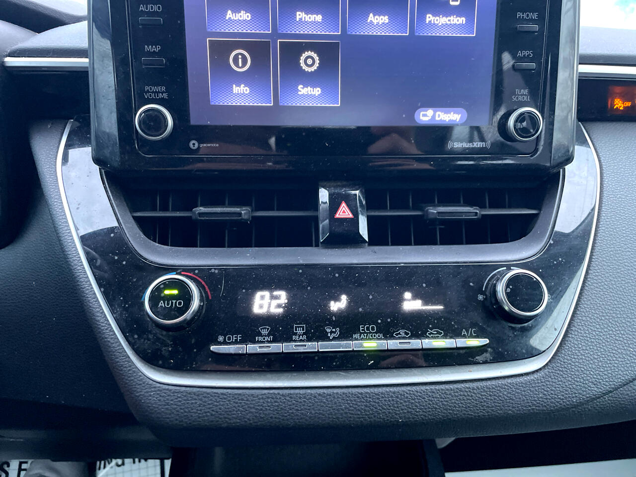 Toyota Corolla LE CVT (Natl) 2022