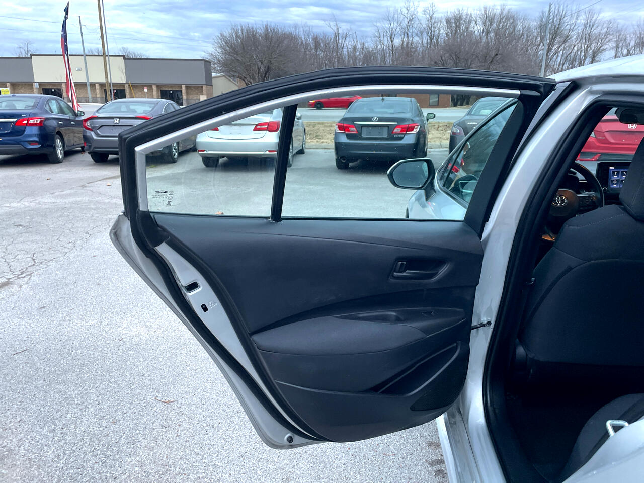 Toyota Corolla LE CVT (Natl) 2022