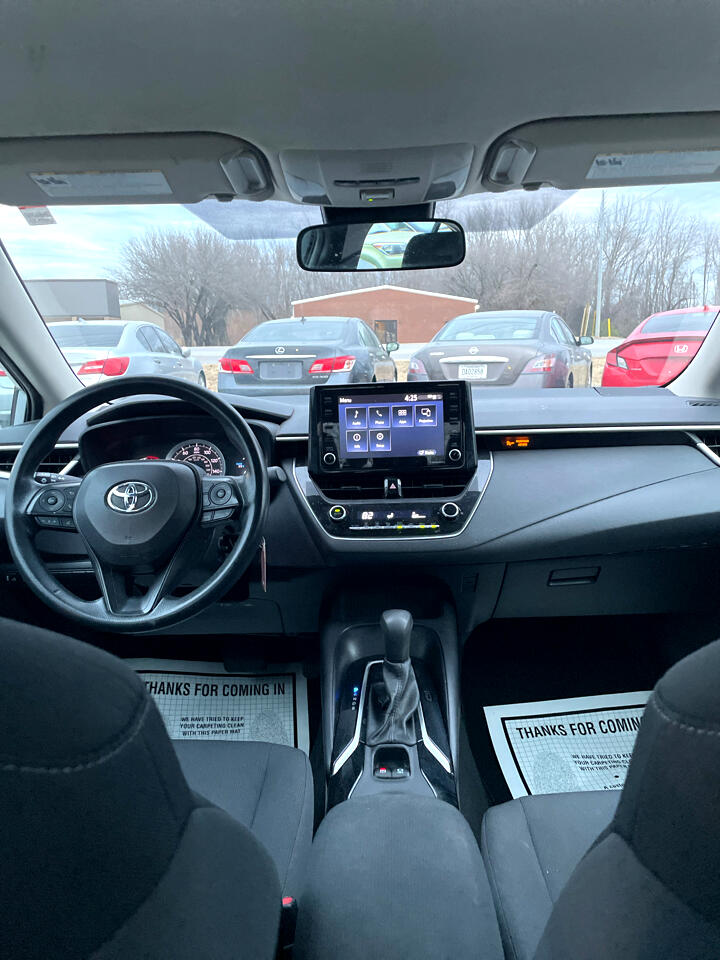 Toyota Corolla LE CVT (Natl) 2022