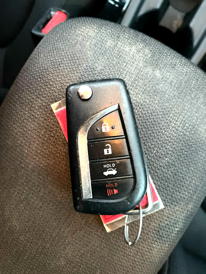 Toyota Corolla LE CVT (Natl) 2022