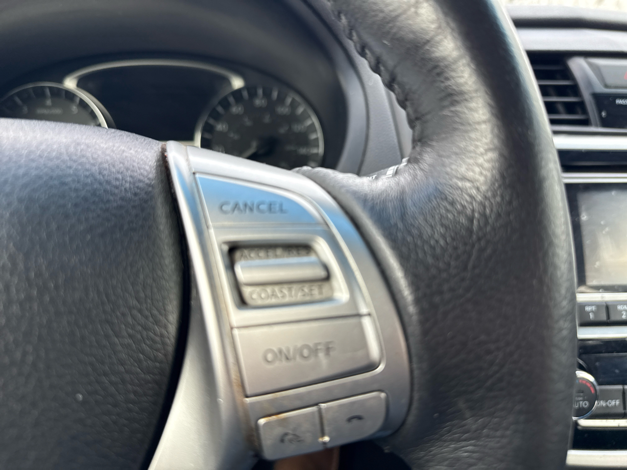 Nissan Altima 2.5 SV Sedan 2018