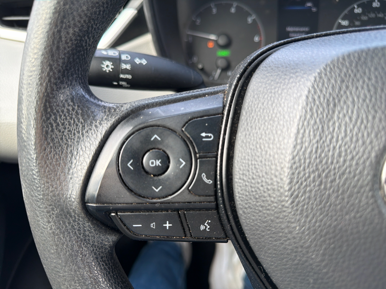 Toyota Corolla Hybrid LE FWD (Natl) 2023