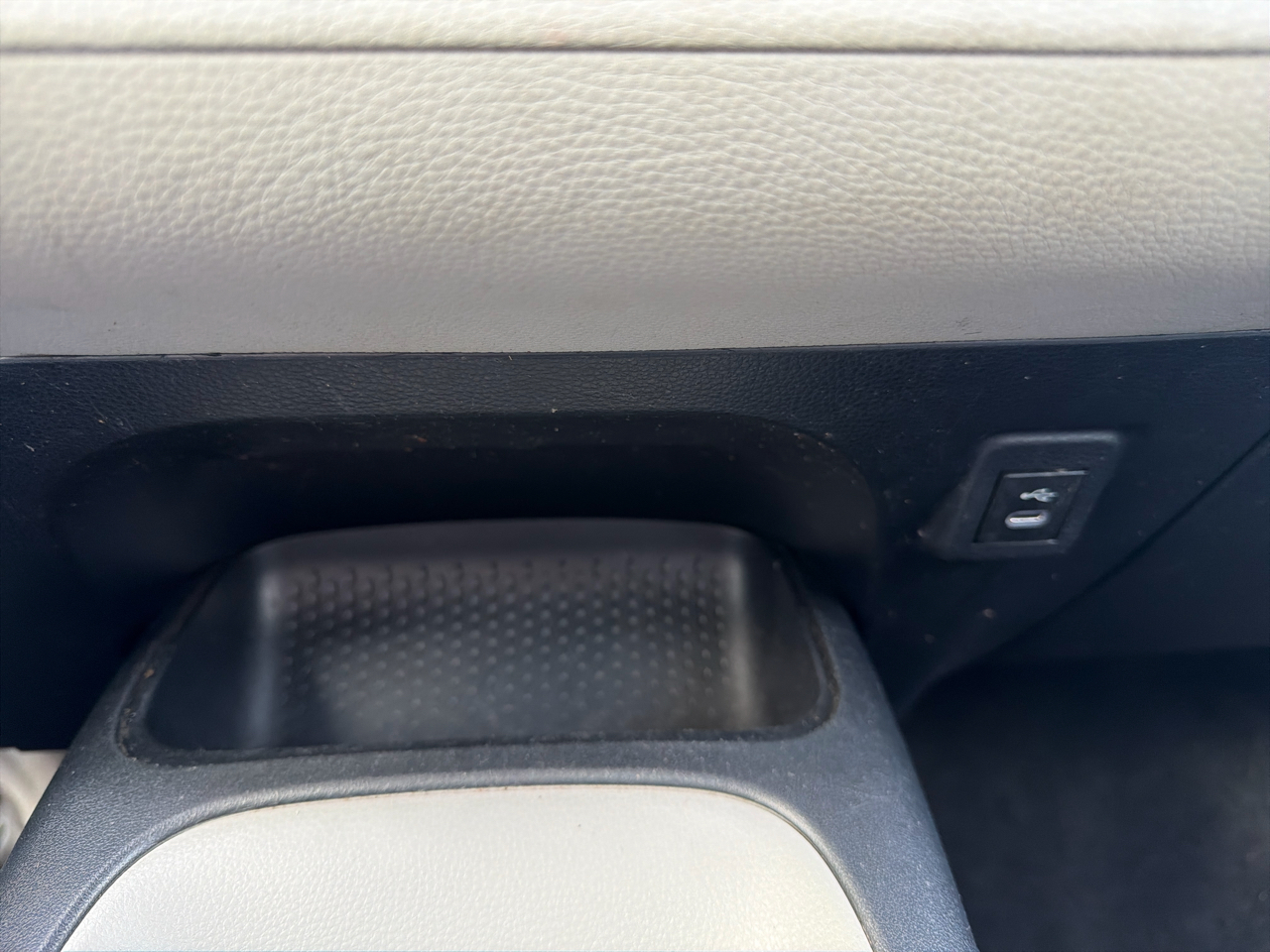 Toyota Corolla Hybrid LE FWD (Natl) 2023