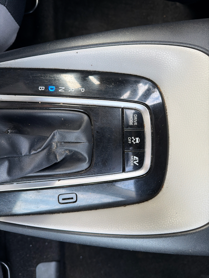 Toyota Corolla Hybrid LE FWD (Natl) 2023