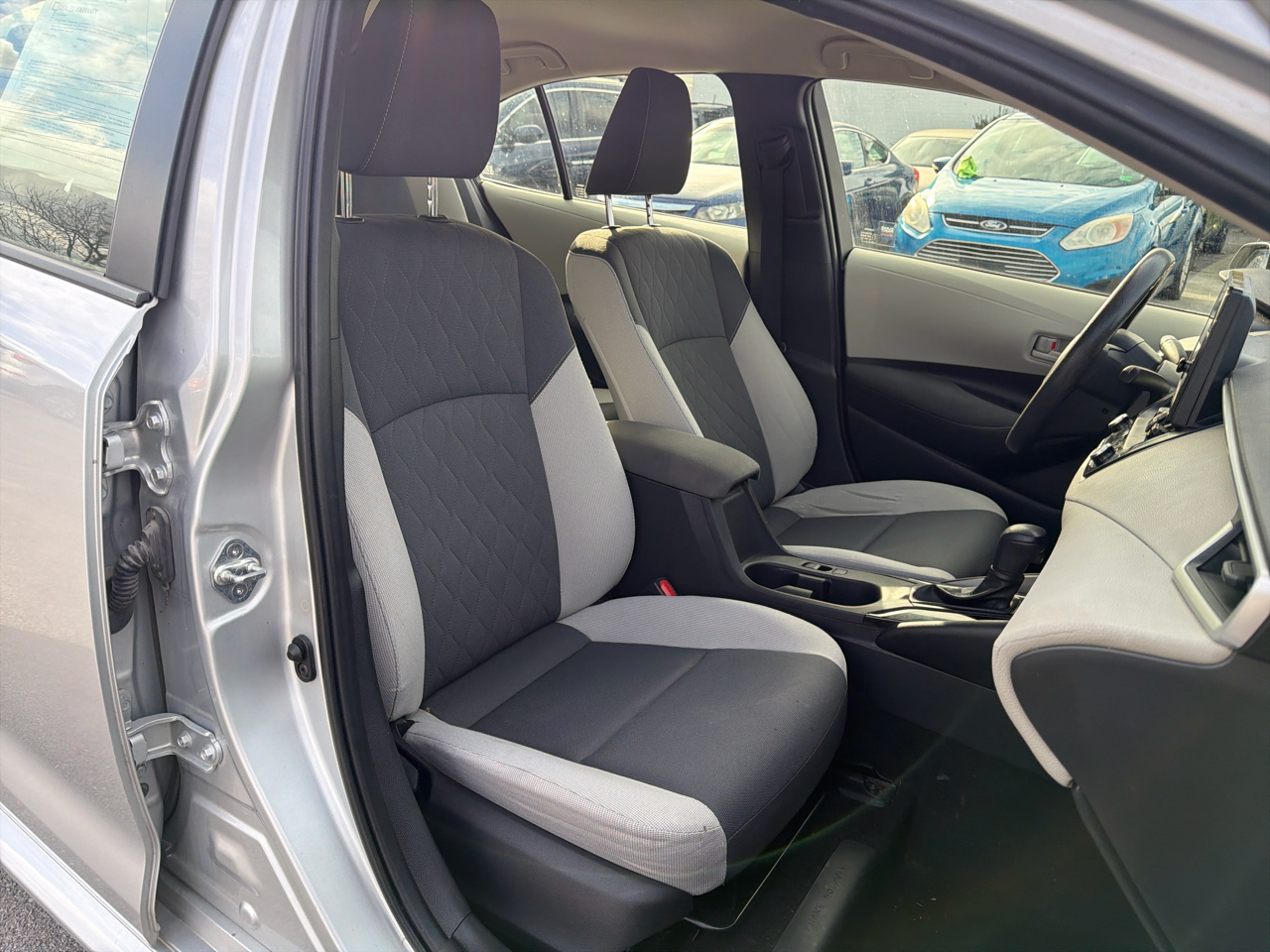 Toyota Corolla Hybrid LE FWD (Natl) 2023