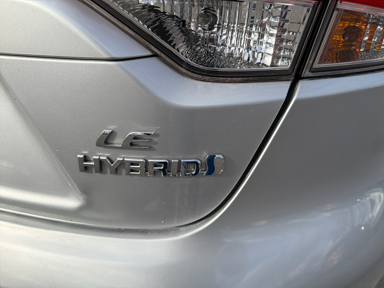 Toyota Corolla Hybrid LE FWD (Natl) 2023