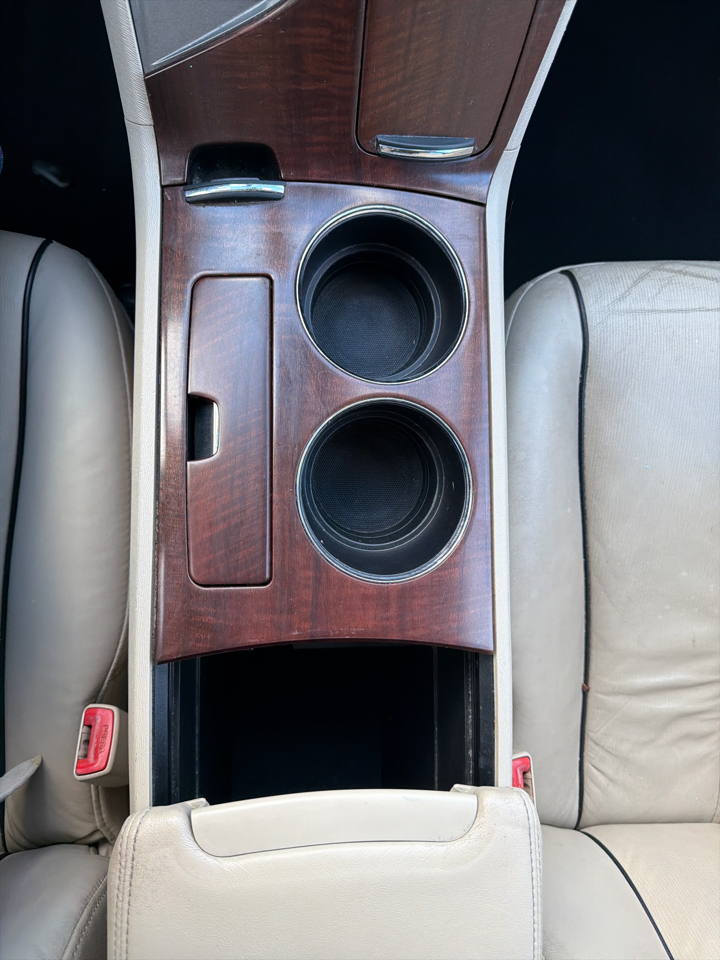 Toyota Venza 4dr Wgn I4 FWD (Natl) 2011