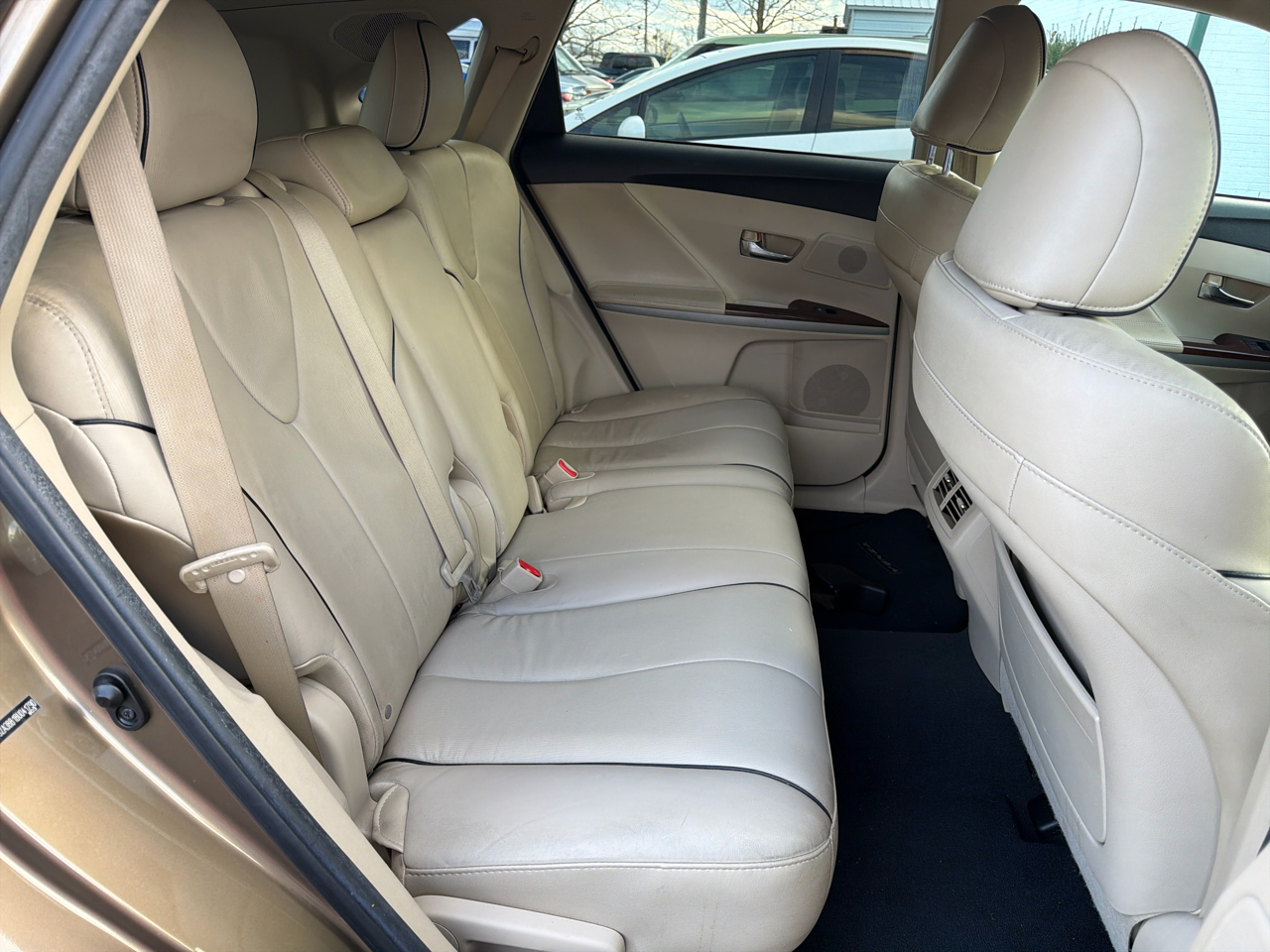 Toyota Venza 4dr Wgn I4 FWD (Natl) 2011