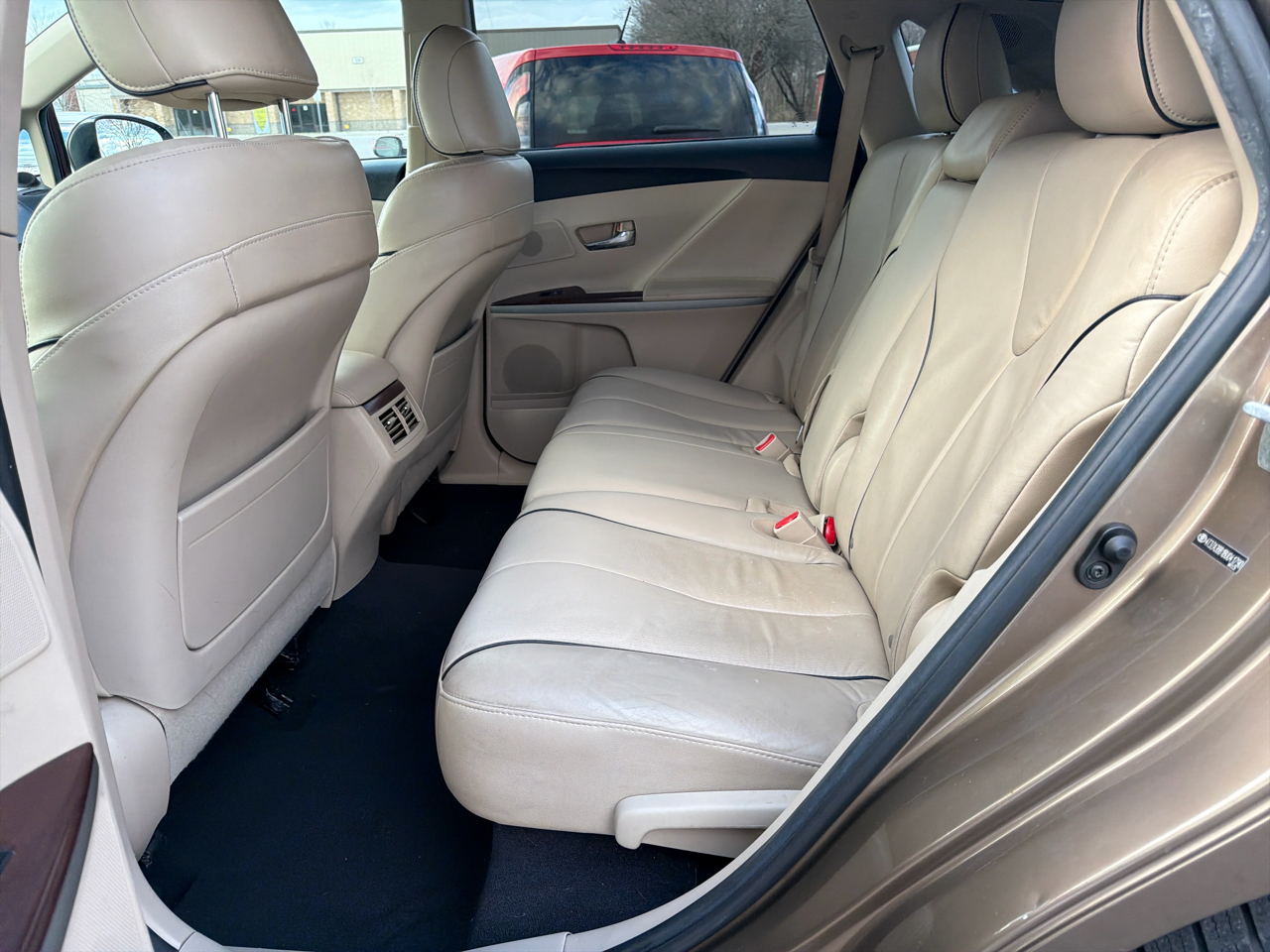 Toyota Venza 4dr Wgn I4 FWD (Natl) 2011