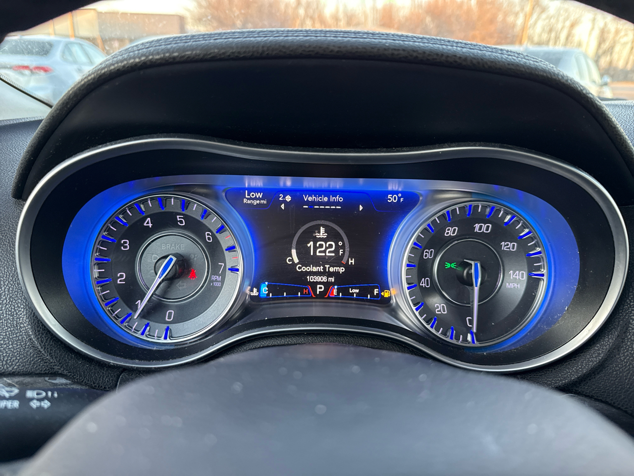 Chrysler 300 4dr Sdn Limited RWD 2016