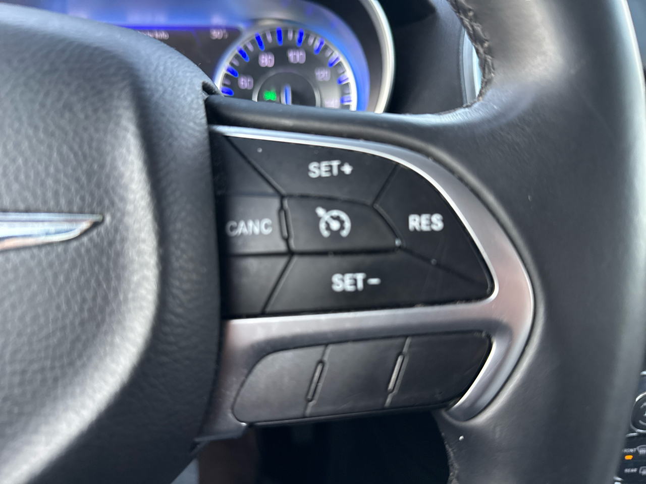 Chrysler 300 4dr Sdn Limited RWD 2016