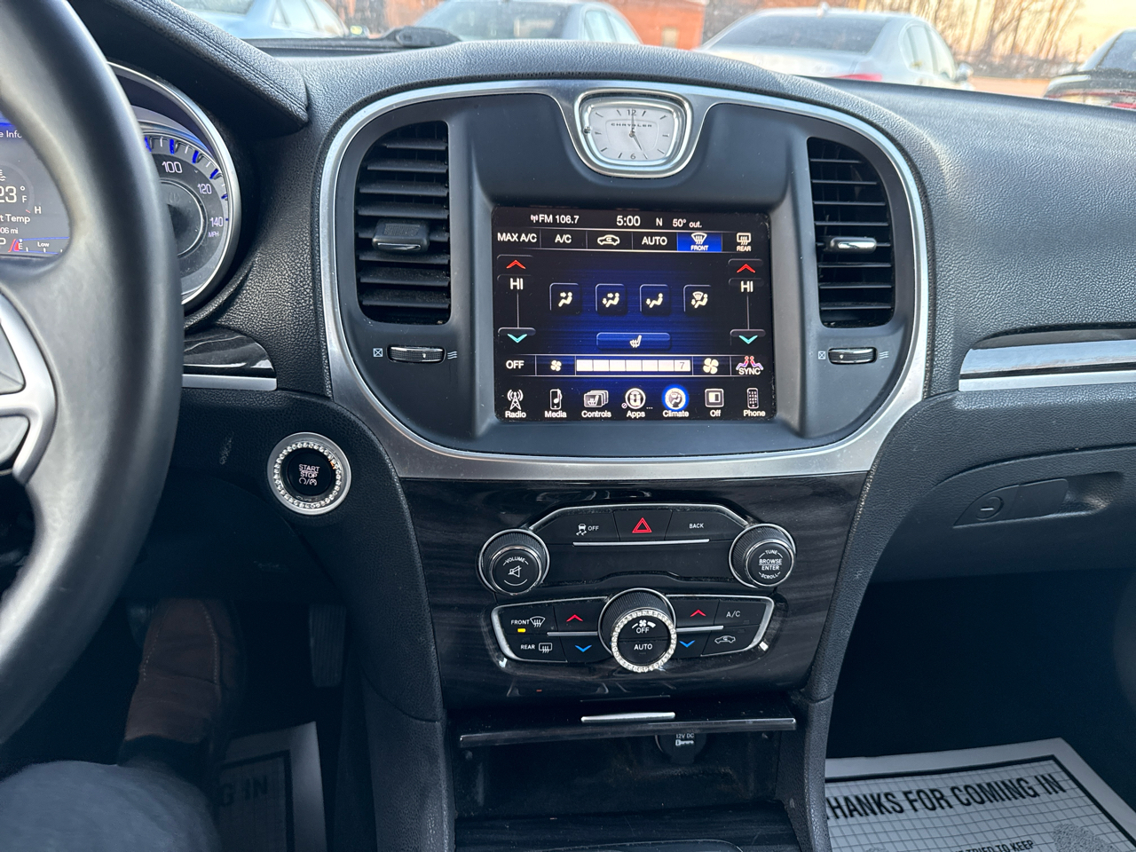 Chrysler 300 4dr Sdn Limited RWD 2016