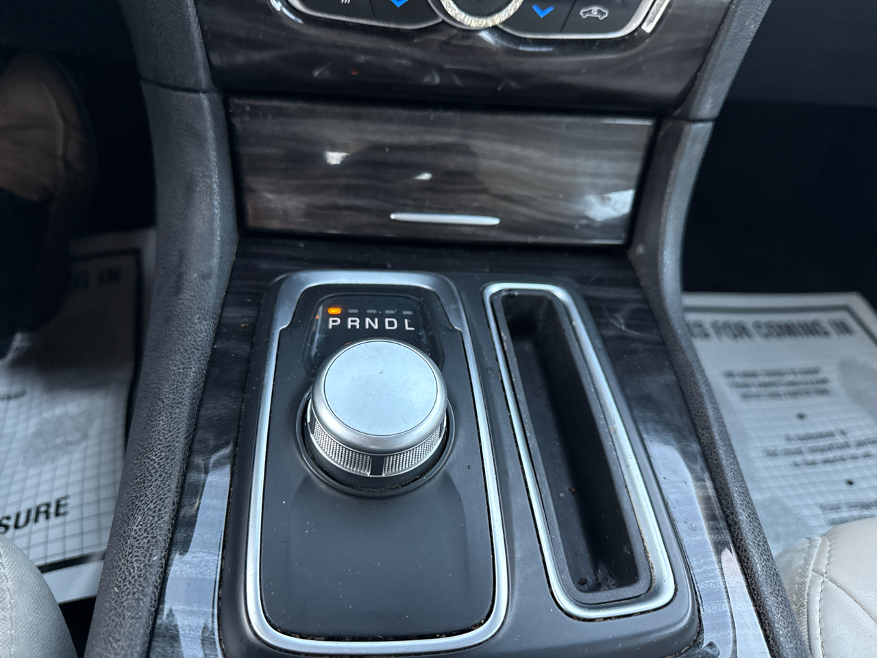 Chrysler 300 4dr Sdn Limited RWD 2016